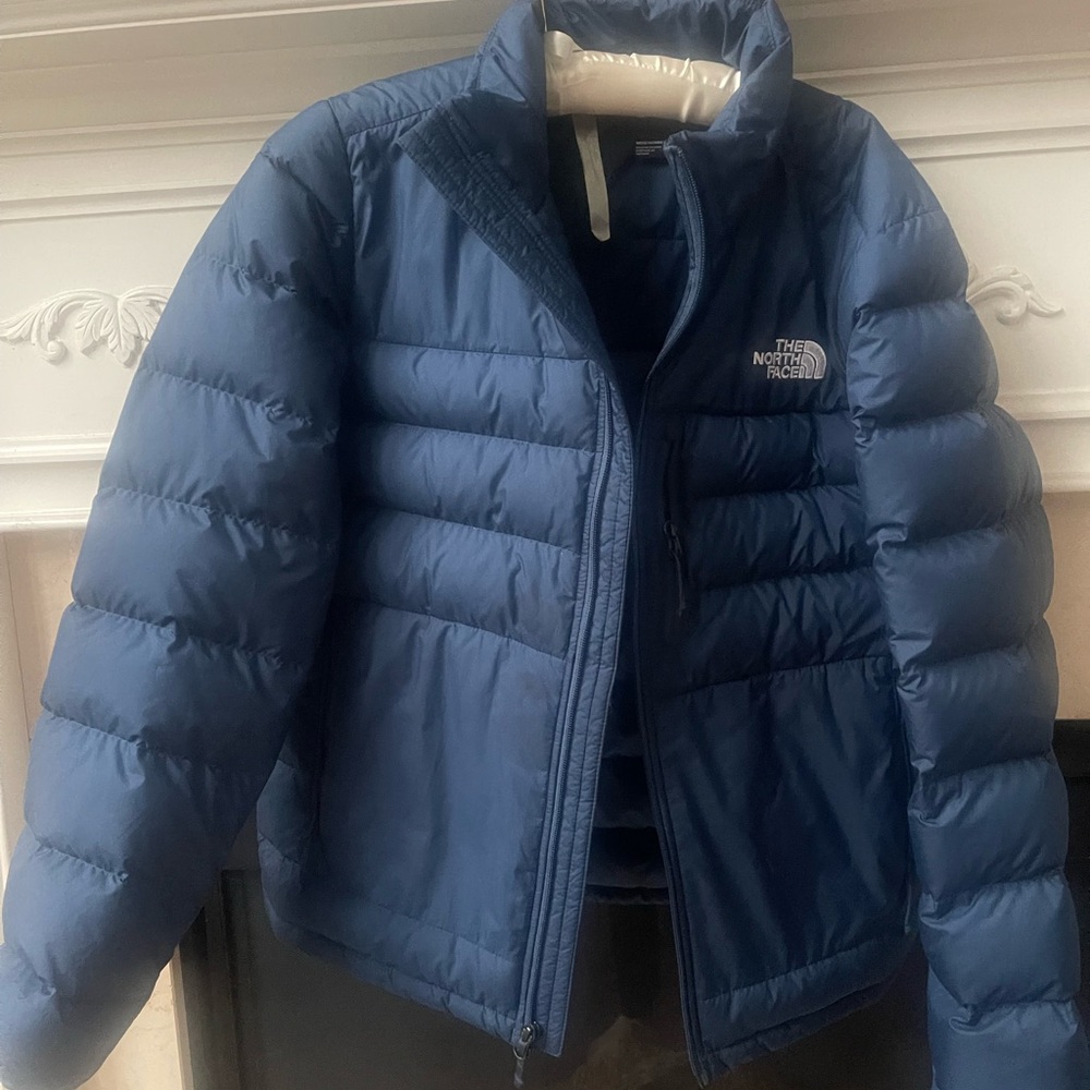 The North Face (small) Blue Puffer Jacket READ
